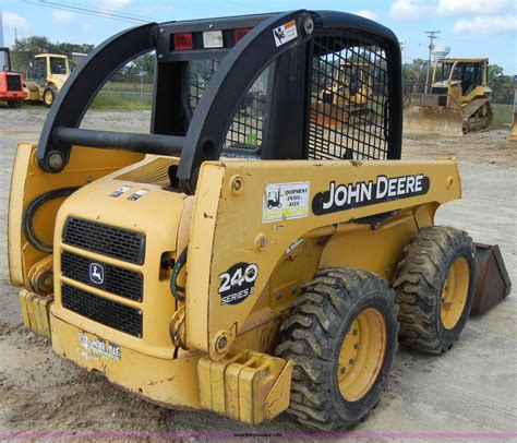 john deere 240 series skid steer